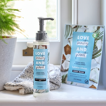 Love Beauty & Planet Hydration Infusion Coconut Water & Mimosa Flower Zellschicht-Maske für intensive Feuchtigkeitspflege der Haut