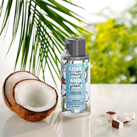 Love Beauty & Planet Volume and Bounty Shampoo voor Fijn Haar