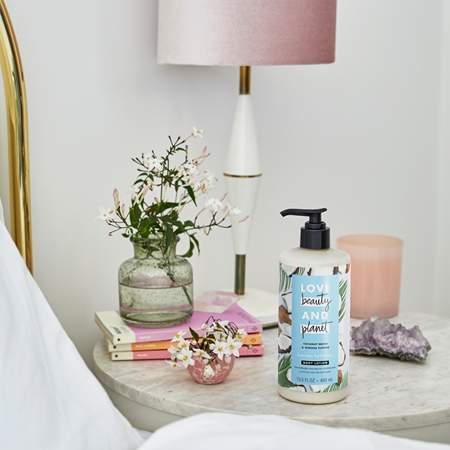 Love Beauty & Planet Luscious Hydration lait corporel hydratant