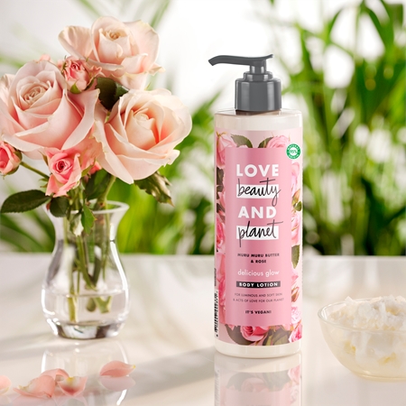 Love Beauty & Planet Delicious Glow loțiune de corp hidratantă