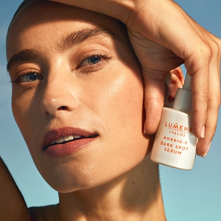 Lumene Nordic-C [VALO] Dark Spot Serum Vitamin C Brightening Serum for pigment spot correction