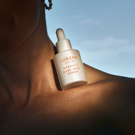 Lumene Nordic-C [VALO] Dark Spot Serum Vitamin C Brightening Serum for pigment spot correction