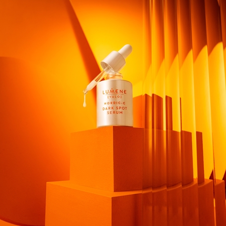 Lumene Nordic-C [VALO] Dark Spot Serum Vitamin C Brightening Serum for pigment spot correction