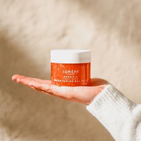 Lumene Nordic-C [VALO] Fresh Glow rozjasňující maska pro rozjasnění a vyhlazení pleti