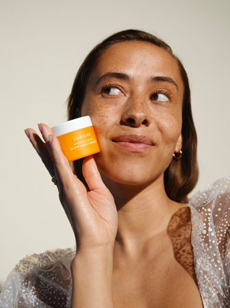 Lumene Nordic-C [VALO] Glow Reveal creme hidratante e iluminador com vitamina C