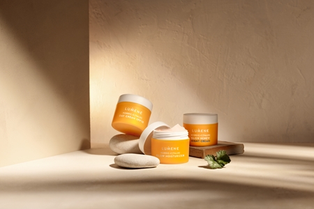 Lumene Nordic-C [VALO] Glow Reveal creme hidratante e iluminador com vitamina C