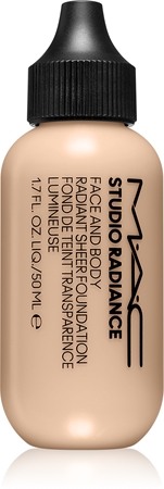 MAC Cosmetics Studio Radiance Face and Body Radiant Sheer Foundation fondotinta leggero per viso e corpo