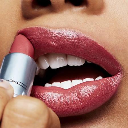 MAC Cosmetics Amplified Creme Lipstick krémový rúž