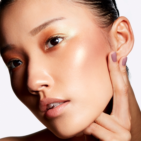 MAC Cosmetics Extra Dimension Skinfinish Highlighter highlighter