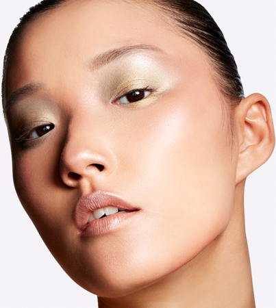 MAC Cosmetics Extra Dimension Skinfinish Highlighter озарител