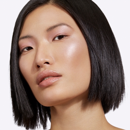 MAC Cosmetics Strobe Cream Moisturising Cream with a brightening effect