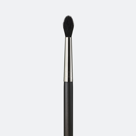 MAC Cosmetics Brush 224S Tapered Blending pinceau pour application de fards à paupières