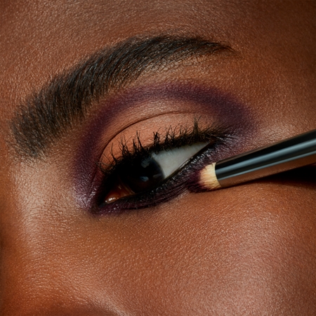 MAC Cosmetics Powder Kiss Soft Matte Eye Shadow fard à paupières