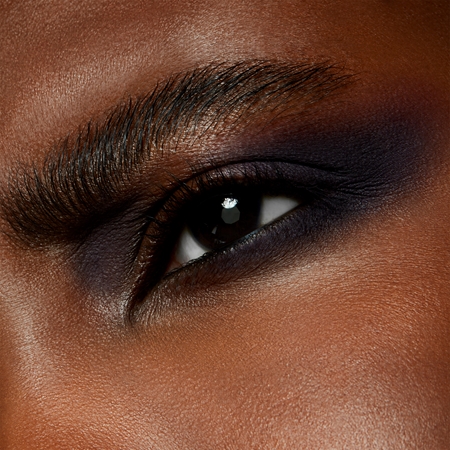 MAC Cosmetics Powder Kiss Soft Matte Eye Shadow akių šešėliai