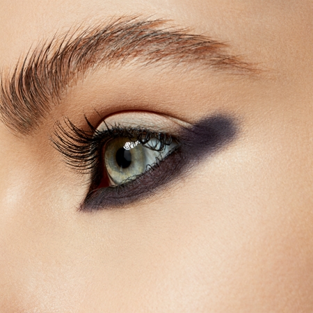MAC Cosmetics Powder Kiss Soft Matte Eye Shadow akių šešėliai