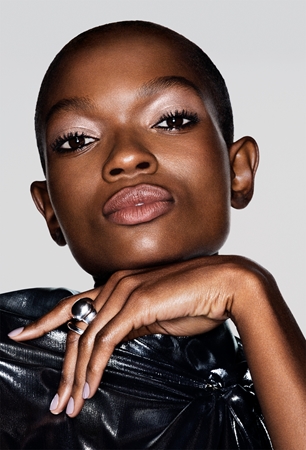 MAC Cosmetics M·A·CStack Mascara Superstack Mega Brush objemová a prodlužující řasenka