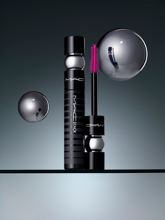 MAC Cosmetics M·A·CStack Mascara Superstack Mega Brush objemová a prodlužující řasenka