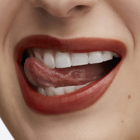 MAC Cosmetics Lustreglass Sheer-Shine Lipstick lesklá rtěnka