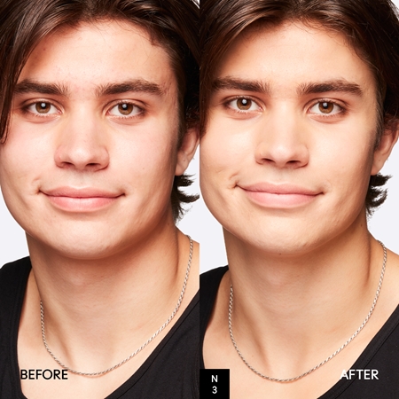 MAC Cosmetics Studio Radiance Face and Body Radiant Sheer Foundation lehký make-up na obličej a tělo