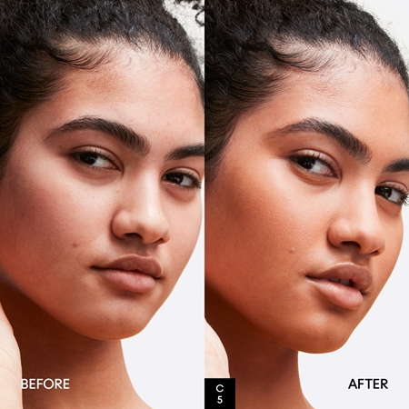 MAC Cosmetics Studio Radiance Face and Body Radiant Sheer Foundation lengvos tekstūros makiažo priemonės veidui ir kūnui