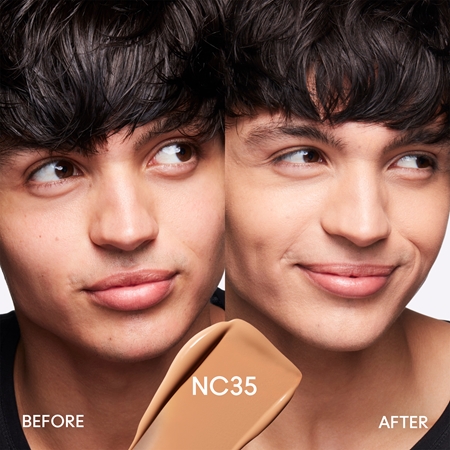 MAC Cosmetics Studio Fix Fluid SPF 15 24HR Matte Foundation + Oil Control matující make-up SPF 15