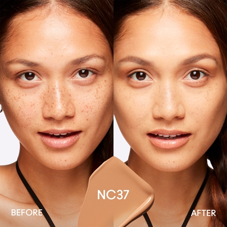 MAC Cosmetics Studio Fix Fluid SPF 15 24HR Matte Foundation + Oil Control matující make-up SPF 15