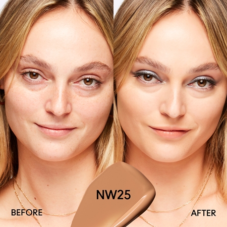 MAC Cosmetics Studio Fix Fluid SPF 15 24HR Matte Foundation + Oil Control matující make-up SPF 15