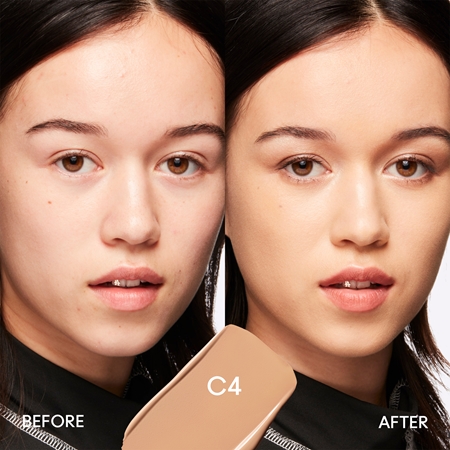 MAC Cosmetics Studio Fix Fluid SPF 15 24HR Matte Foundation + Oil Control matující make-up SPF 15