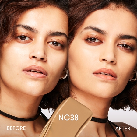 MAC Cosmetics Studio Fix Fluid SPF 15 24HR Matte Foundation + Oil Control matující make-up SPF 15