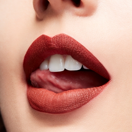 MAC Cosmetics Locked Kiss Ink 24HR Lipcolour pitkäkestoinen mattapinnan antava nestemäinen huulipuna