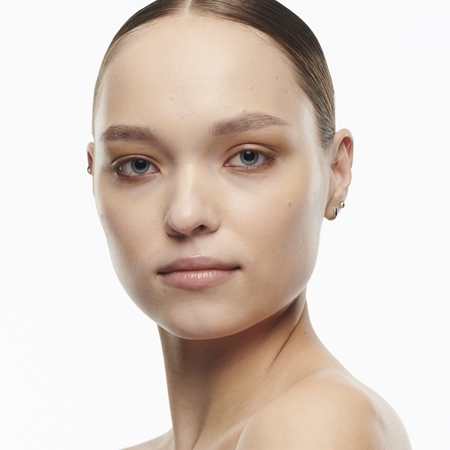 MAC Cosmetics Studio Radiance Serum-Powered Foundation drėkinamasis makiažo pagrindas