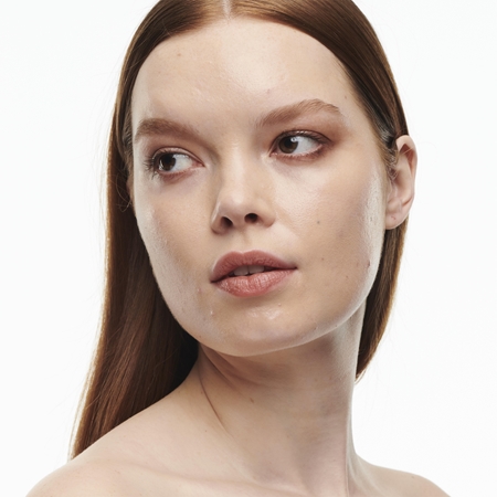 MAC Cosmetics Studio Radiance Serum-Powered Foundation drėkinamasis makiažo pagrindas