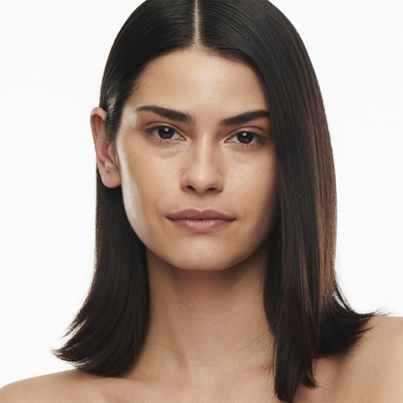 MAC Cosmetics Studio Radiance Serum-Powered Foundation hydrating foundation