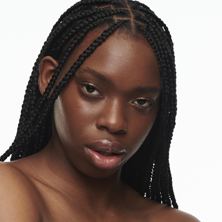 MAC Cosmetics Studio Radiance Serum-Powered Foundation ενυδατικό μεικ απ