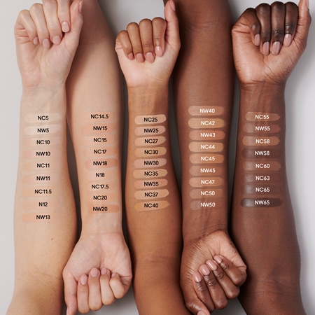 MAC Cosmetics Studio Radiance 24HR Luminous Lift Concealer Mini Liquid Concealer