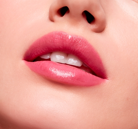 MAC Cosmetics Rethink Pink Lustreglass Lipstick lesklá rtěnka