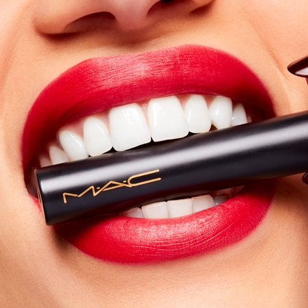 MAC Cosmetics Powder Kiss Velvet Blur Slim Stick rouge à lèvres mat hydratant