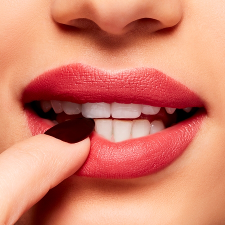 MAC Cosmetics Powder Kiss Velvet Blur Slim Stick rouge à lèvres mat hydratant