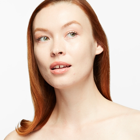 MAC Cosmetics Studio Fix Every-Wear All-Over Face Pen Divi vienā konsīleris un tonālais krēms
