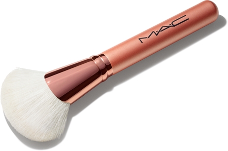 MAC Cosmetics Brush 143S Bronzer Fan Brush πινέλο για μπρονζερ