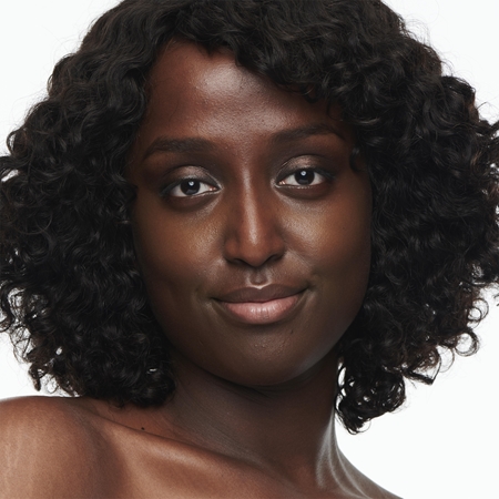 MAC Cosmetics Studio Radiance Serum-Powered Foundation fond de teint hydratant