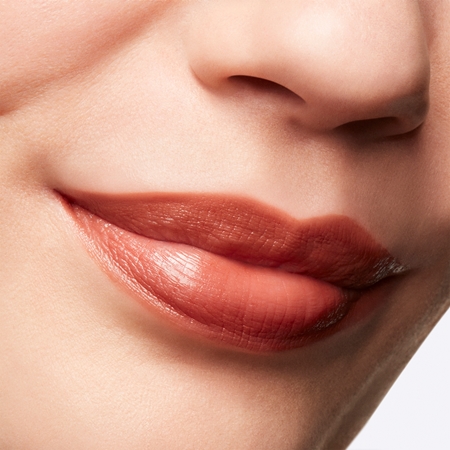 MAC Cosmetics Lustreglass Sheer-Shine Lipstick Särav huulepulk