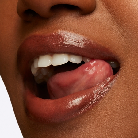 MAC Cosmetics Lustreglass Sheer-Shine Lipstick Särav huulepulk