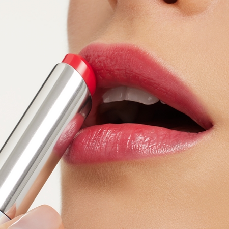 MAC Cosmetics Glow Play Lip Balm vyživující a hydratační balzám na rty