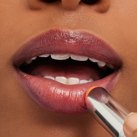 MAC Cosmetics Glow Play Lip Balm vyživující a hydratační balzám na rty