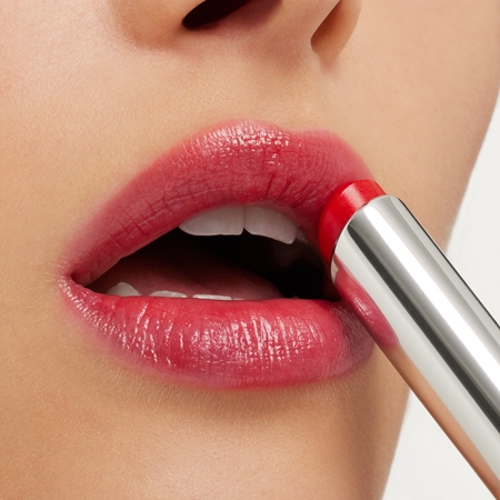 MAC Cosmetics Glow Play Lip Balm vyživující a hydratační balzám na rty