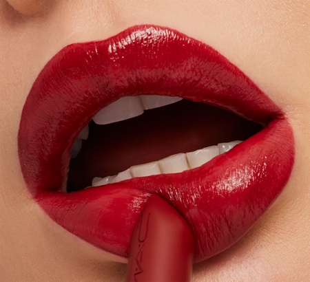 MAC Cosmetics MACximal Sleek Satin Lipstick Mini saténová rtěnka pro dokonalý vzhled
