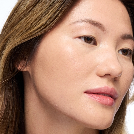 MAC Cosmetics Hyper Real SkinCanvas Essence fluido viso