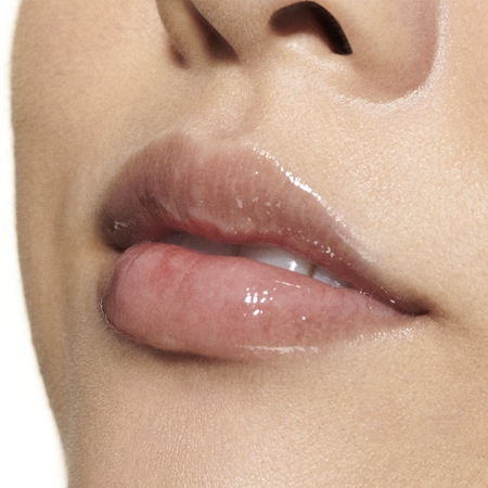 MAC Cosmetics Lipglass Air Mitrinošs lūpu spīdums