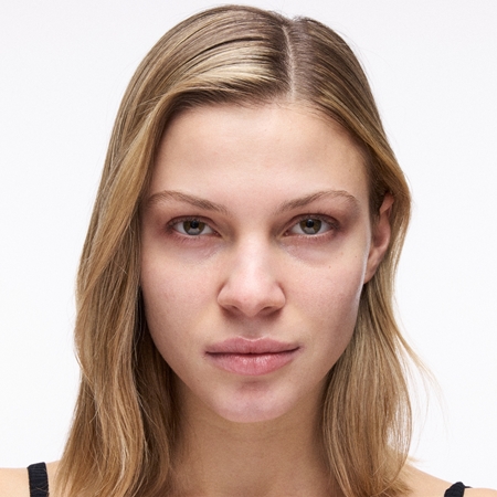 MAC Cosmetics Studio Fix 36HR Smooth Angles Concealer tartós korrektor